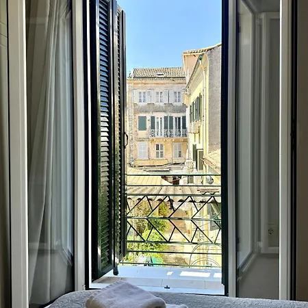 Casa Afrodite Old Town Corfu Duplex With Private Roof Terrace Next To St Spyridon Apartmán Corfu (city)