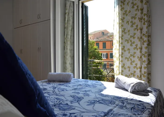 Casa Afrodite Old Town Corfu Duplex With Private Roof Terrace Next To St Spyridon Διαμέρισμα Corfu (city)